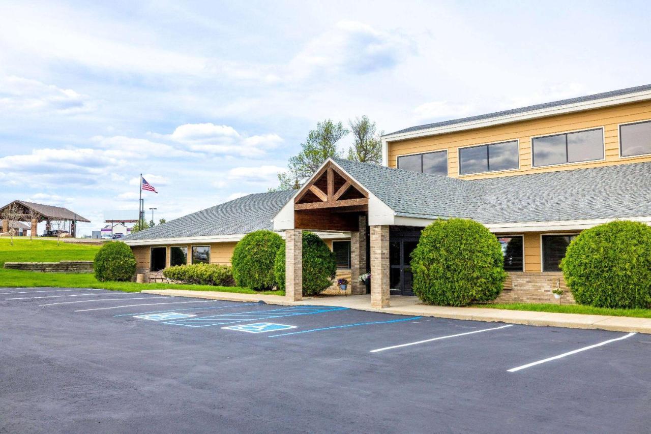 Americinn By Wyndham דיקינסון מראה חיצוני תמונה
