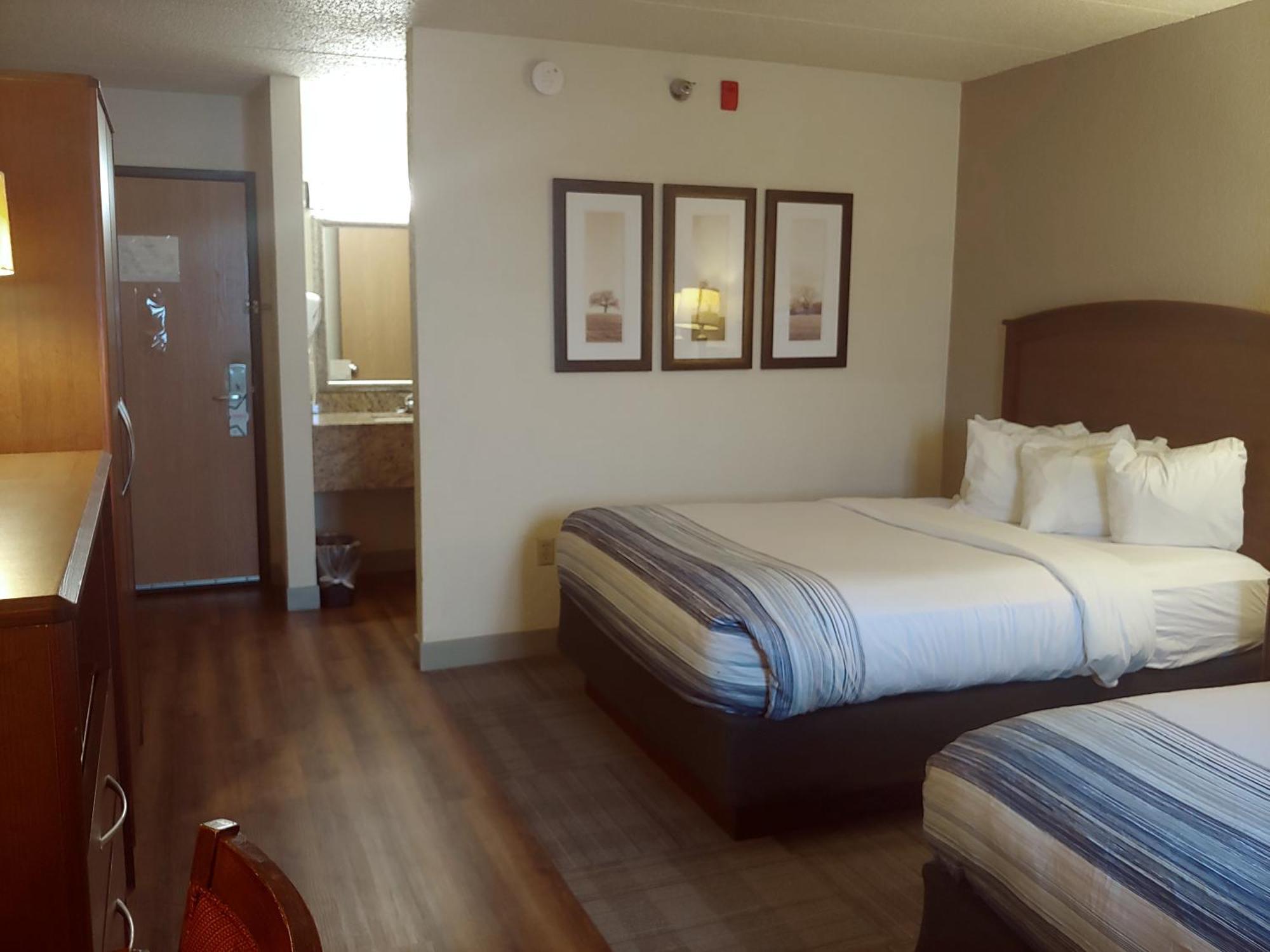 Americinn By Wyndham דיקינסון מראה חיצוני תמונה