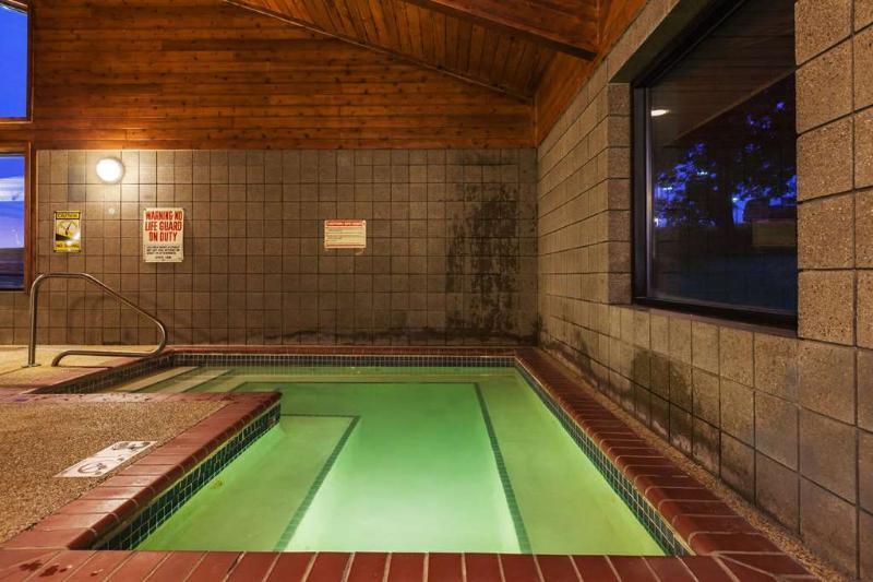 Americinn By Wyndham דיקינסון מראה חיצוני תמונה