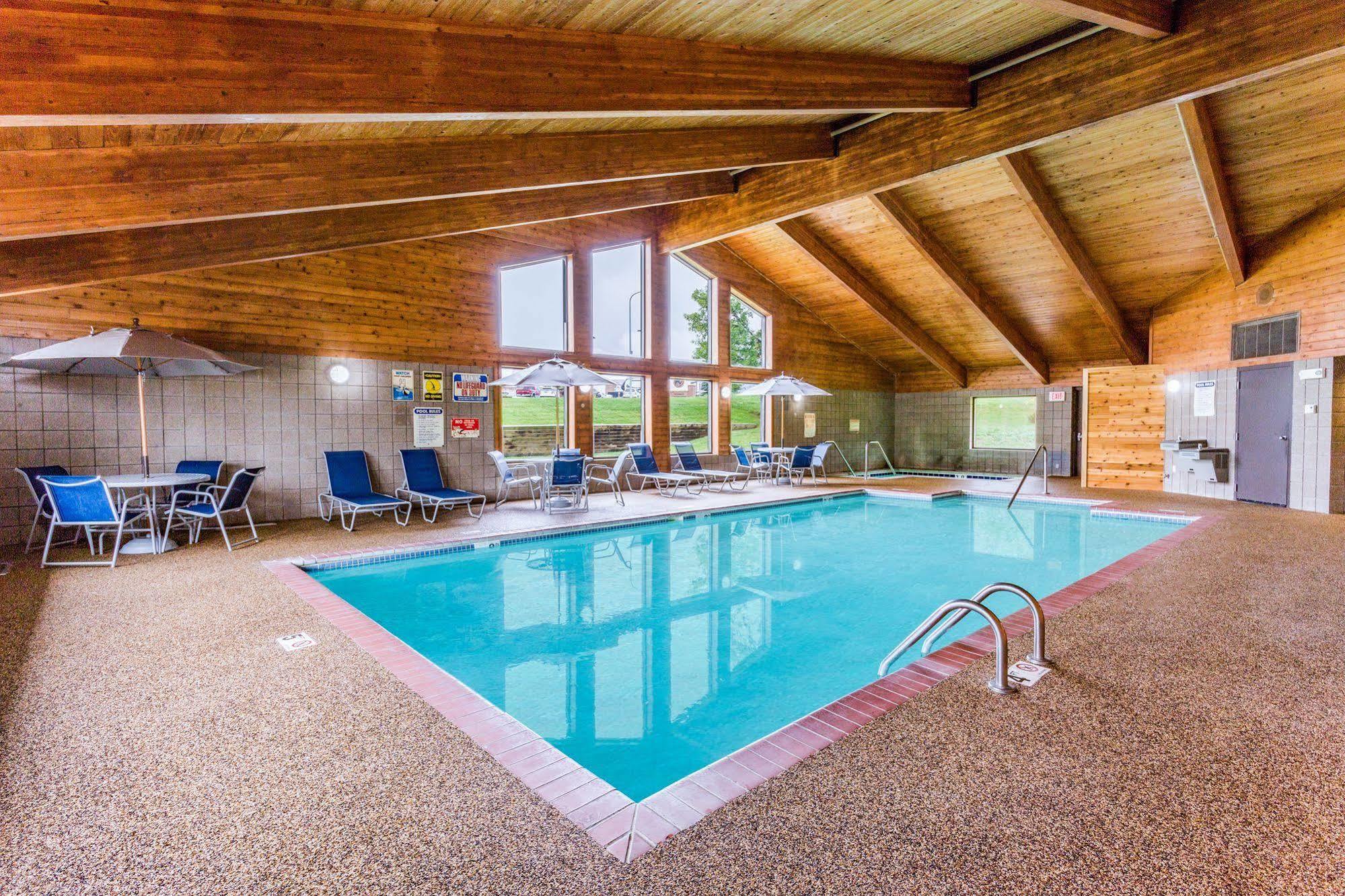 Americinn By Wyndham דיקינסון מראה חיצוני תמונה